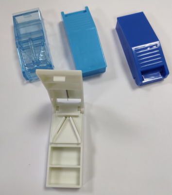 Wholesale small mini kid children medicine cutter drug chemical box multicolor pill dispenser case pill cutter box